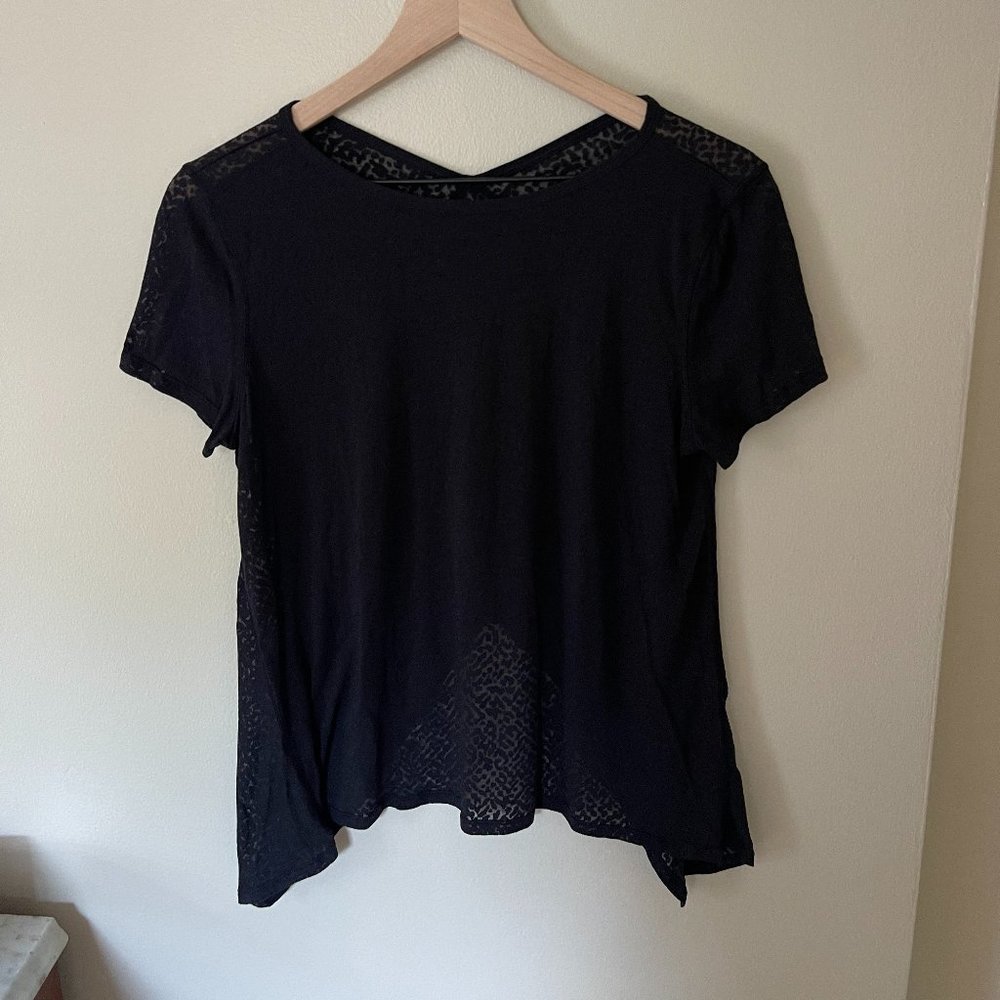 Lululemon Womens Cropped Tee - Black High Low Back